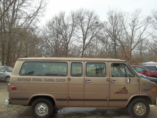 1995 chevrolet g20 chevy van extended cargo van 3-door 5.0l