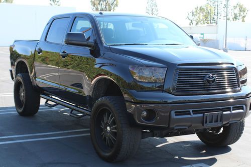 2011 toyota tundra limited extended crew cab pickup 4-door 5.7l