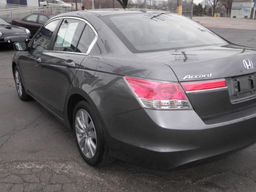 Clean Title, Leather Heated Seats, Moon Roof, Blue Tooth, Low Miles, Side Airbag, US $18,888.00, image 10