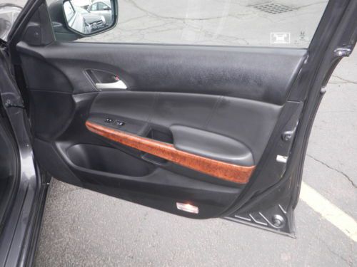 Clean Title, Leather Heated Seats, Moon Roof, Blue Tooth, Low Miles, Side Airbag, US $18,888.00, image 22