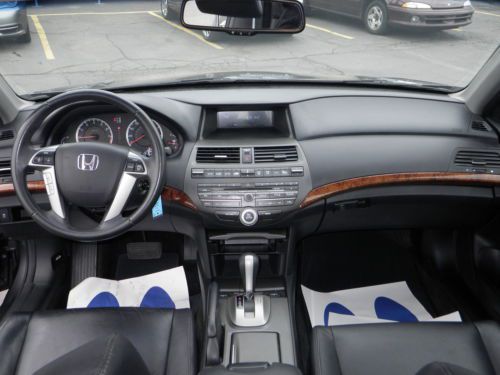 Clean Title, Leather Heated Seats, Moon Roof, Blue Tooth, Low Miles, Side Airbag, US $18,888.00, image 25