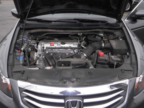 Clean Title, Leather Heated Seats, Moon Roof, Blue Tooth, Low Miles, Side Airbag, US $18,888.00, image 39