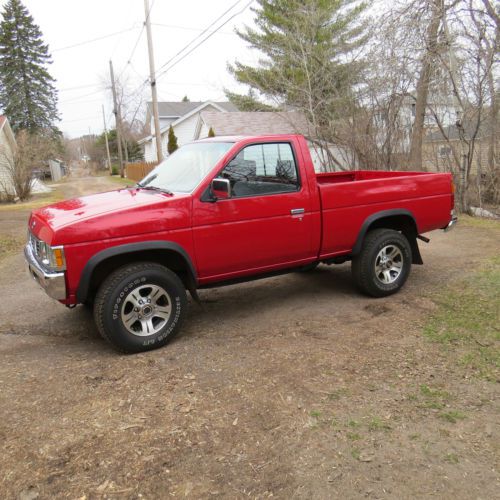 1996 nissan pickup xe standard cab pickup 2-door 2.4l, 85000 miles