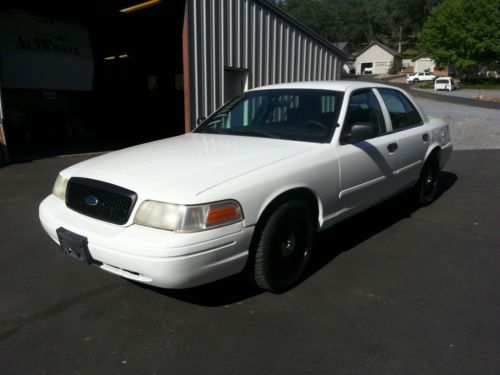 2007 ford crown victoria police interceptor sedan 4-door 4.6l