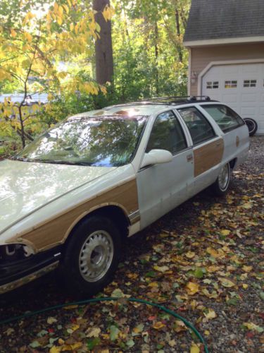 Three buick roadmaster wagons (2) 1996 (1) 1993