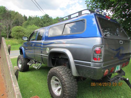 200 BLUE AND SILVER DODGE RAM 1500, US $16,000.00, image 4