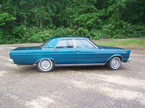 1965 ford galaxie 500,  4 door, 6.4l 390 ci, 4 barrel