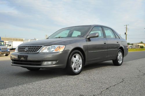 Toyota avalon xls / only 51k miles / navigation / 100% loaded / dealer serviced