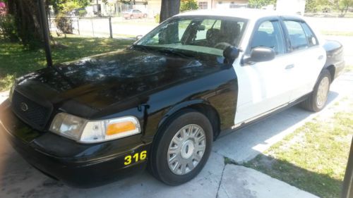 2003 ford crown victoria police &amp; tow package p71