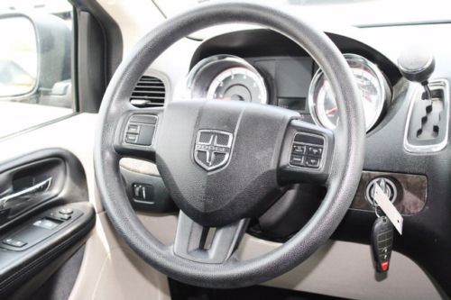 SE CD Passenger Climate Control Rear AC 3rd Row Seat 4-Wheel Disc Brakes A/C A/T, image 12