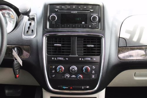 SE CD Passenger Climate Control Rear AC 3rd Row Seat 4-Wheel Disc Brakes A/C A/T, image 13