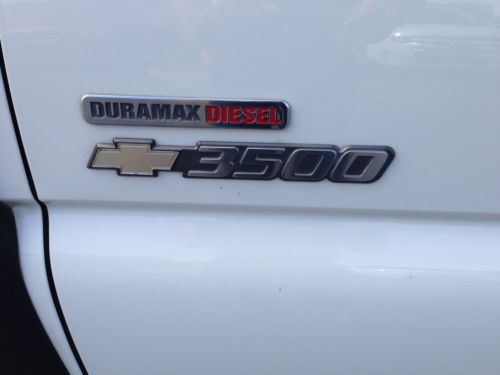 Low mile 2006 Dually, Duramax Diesel, Backup Camera, Chrome Wheels, Navi!!, image 14