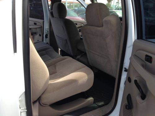 Low mile 2006 Dually, Duramax Diesel, Backup Camera, Chrome Wheels, Navi!!, image 18