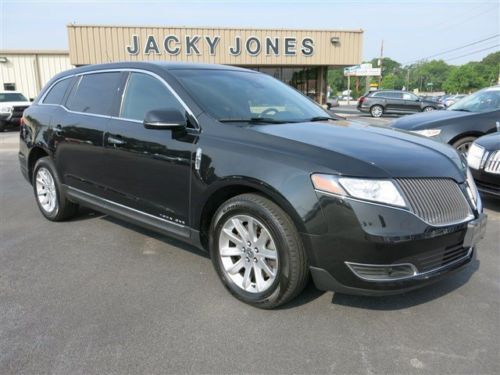 Mkt town car edition black on black leather awd warranty all wheel drive 500b