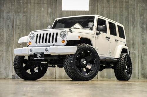 2011 jeep wrangler unlimited sahara! rare! 1ownr! 5.7l hemi! 24in whls! 8k mi!