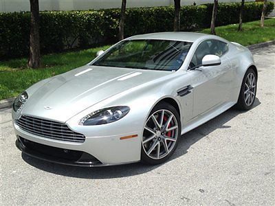 2012 aston martin vantage s coupe. 1,622 mls!!!