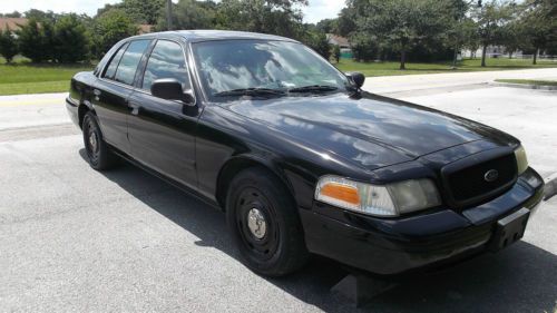 2004 ford crown victoria police interceptor sedan 4-door 4.6l