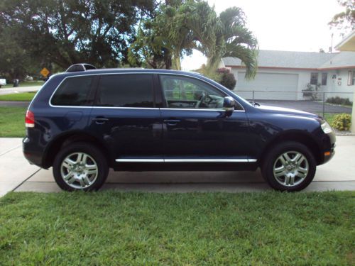 2004 volkswagen touareg 4.2l v8 awd 66,000 miles !  excellent condition !