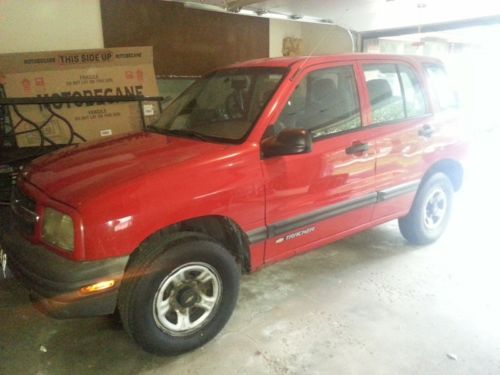 1999 chevrolet tracker base sport utility 4-door 2.0l