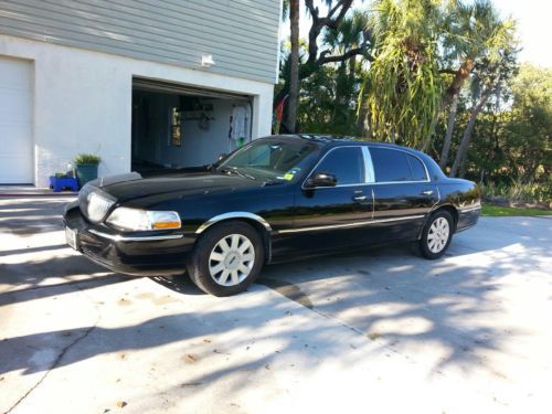 2005 lincoln town car executive l sedan 4-door 4.6l