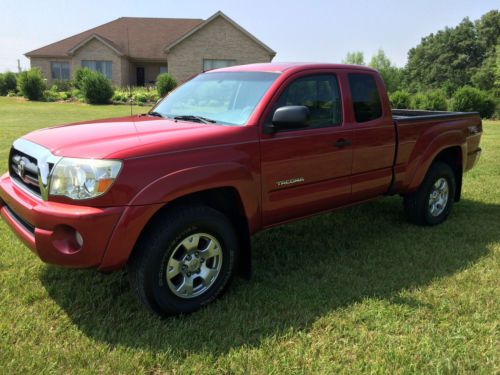 2006 Toyota Tacoma Base Extended Cab Pickup 4-Door 4.0L, image 2