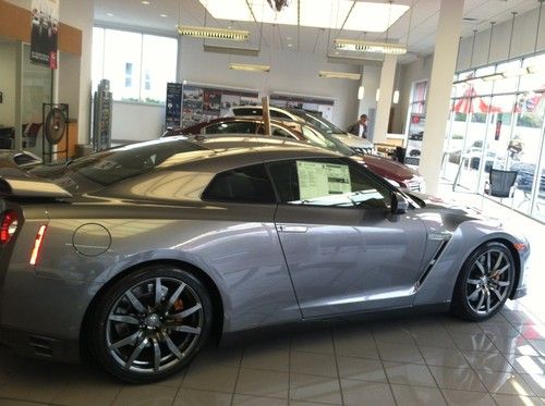 Gt-r premium 2014