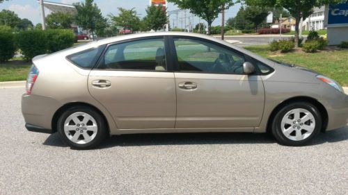 2005 toyota prius no reserve  very clean