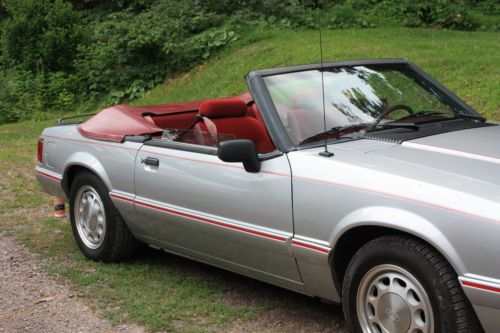 1993 ford mustang lx convertible 2-door 2.3l