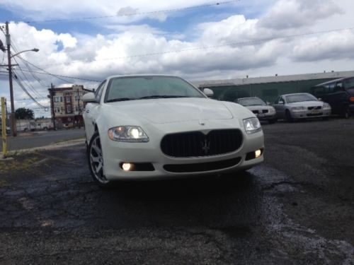 2009 maserati quattroporte base sedan 4-door 4.2l