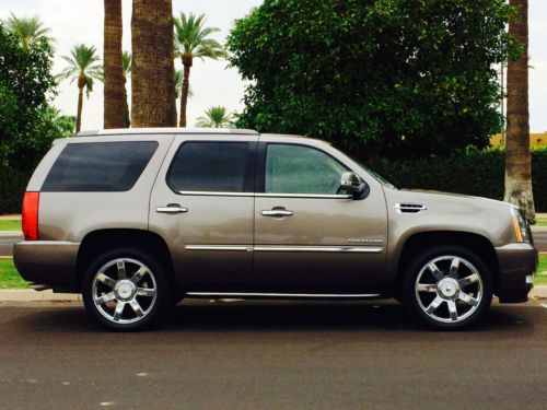 2011 cadillac escalade base sport utility 4-door 6.2l