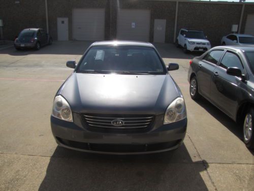 4dr sedan | 4 cylinder | clean title | low miles | great mpg | no reserve !!!!!