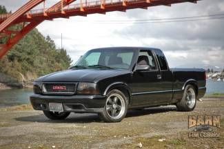 1998 gmc sonoma sls supercharged 4.3l 32k miles, one family owned! nice and fast