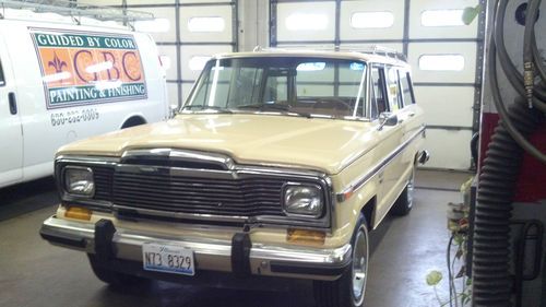 1982 jeep wagoneer brougham sport utility 4-door 5.9l