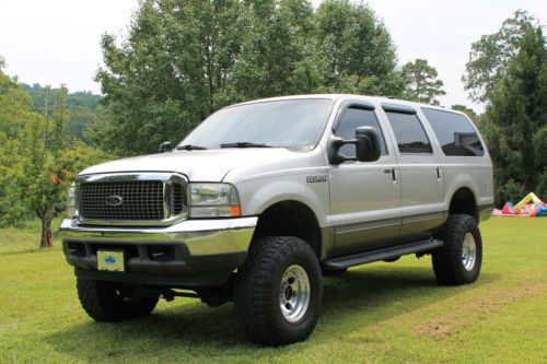 2002 ford excursion xlt sport utility 4-door 7.3l lifted very clean