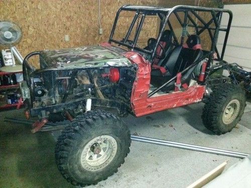 Suzuki samurai 4x4 rock crawler mud buggy