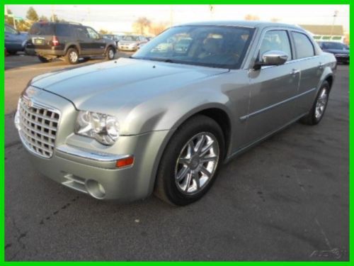 2005 used 5.7l v8 16v automatic rwd sedan