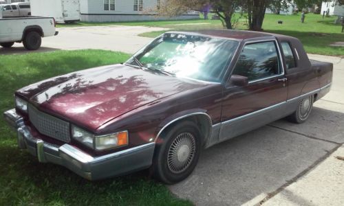 1990 cadillac fleetwood coupe 2-door v8 pfi