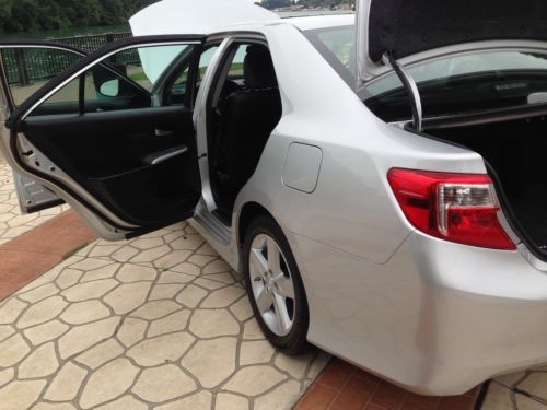 14 Toyota Camry SE 5-Day NO RESERVE Clean Rebuilt Title Runs & Drives Perfect!!!, image 31