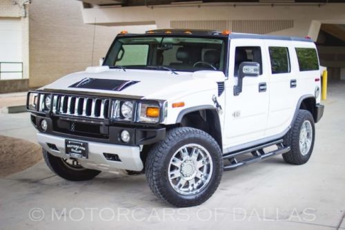2008 hummer h2 navigation sunroof 
heated leather seats 20 inch wheels
