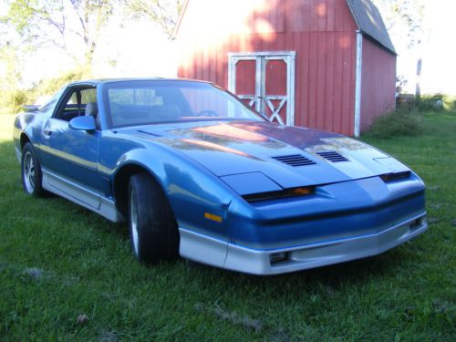 1985 pontiac firebird trans am camaro, 5 speed manual transmission