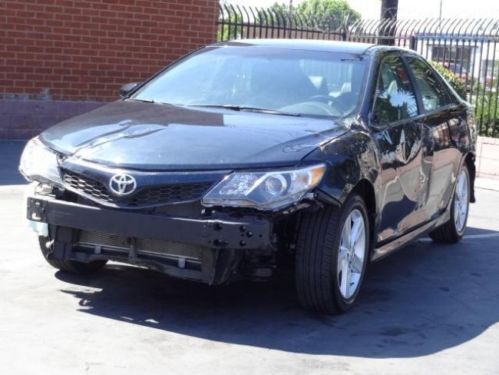 2014 toyota camry se damaged salvage repairable rebuilder runs! cooling good!