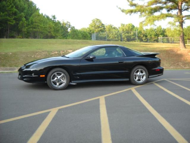 Pontiac firebird trans am coupe 2-door