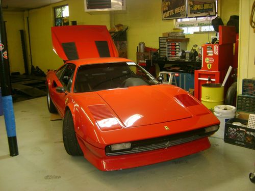 1977 ferrari 308 gtb fiberglass dry sump, red w black interior