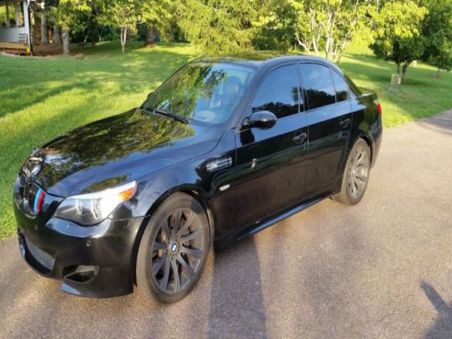 Bmw: m5 sedan 4-door