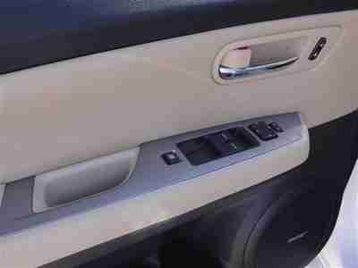 Finance Sedan FWD v6 White Tan Leather Interior Automatic Transmission Alloys AC, image 10