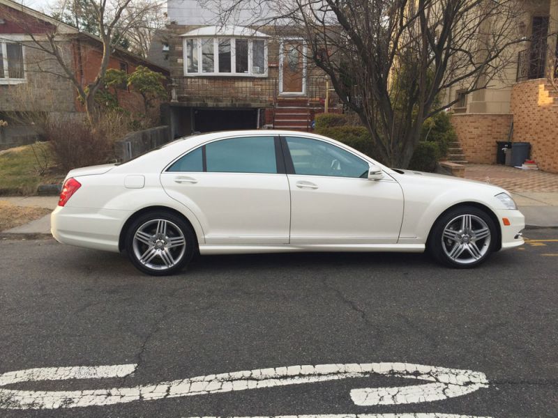 Sell used 2013 MercedesBenz SClass S550 AMG Sport Package in Canisteo