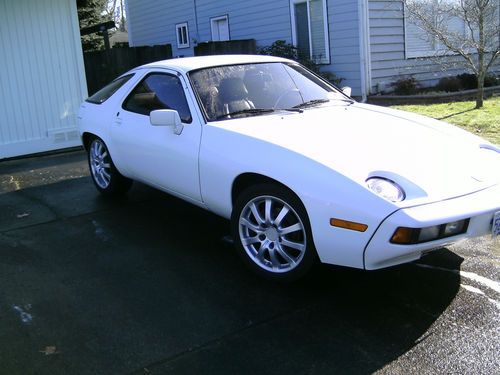 1980 porsche 928 base coupe 2-door 4.5l