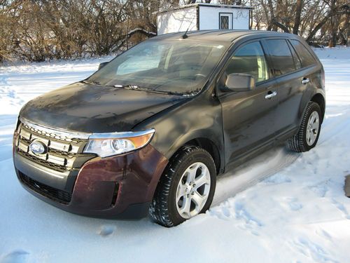 2011 ford edge sel ,black heated leather, clear salvage title- mostly all parts