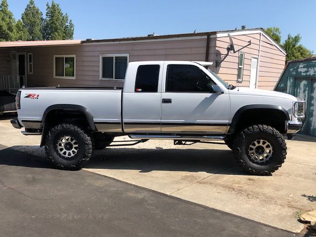 Very nice lifted 4x4