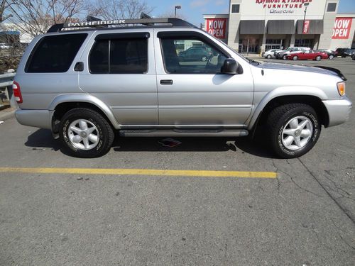 2002 nissan pathfinder se 4x4 sport utility 4-door 3.5l